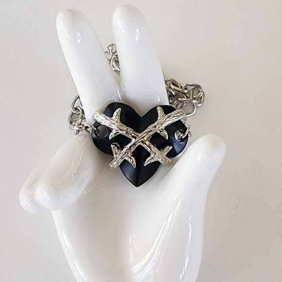 🖤 Cross My Dark Heart Necklace - Picture 3 of 7